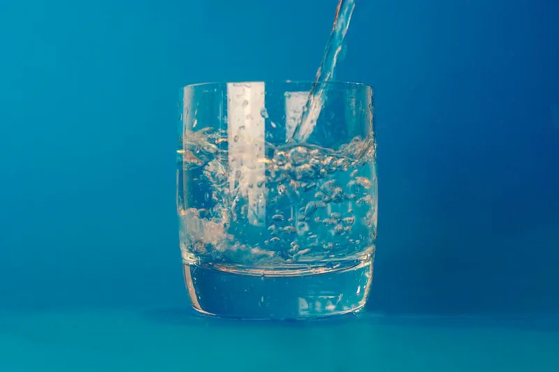 Importancia de beber agua purificada